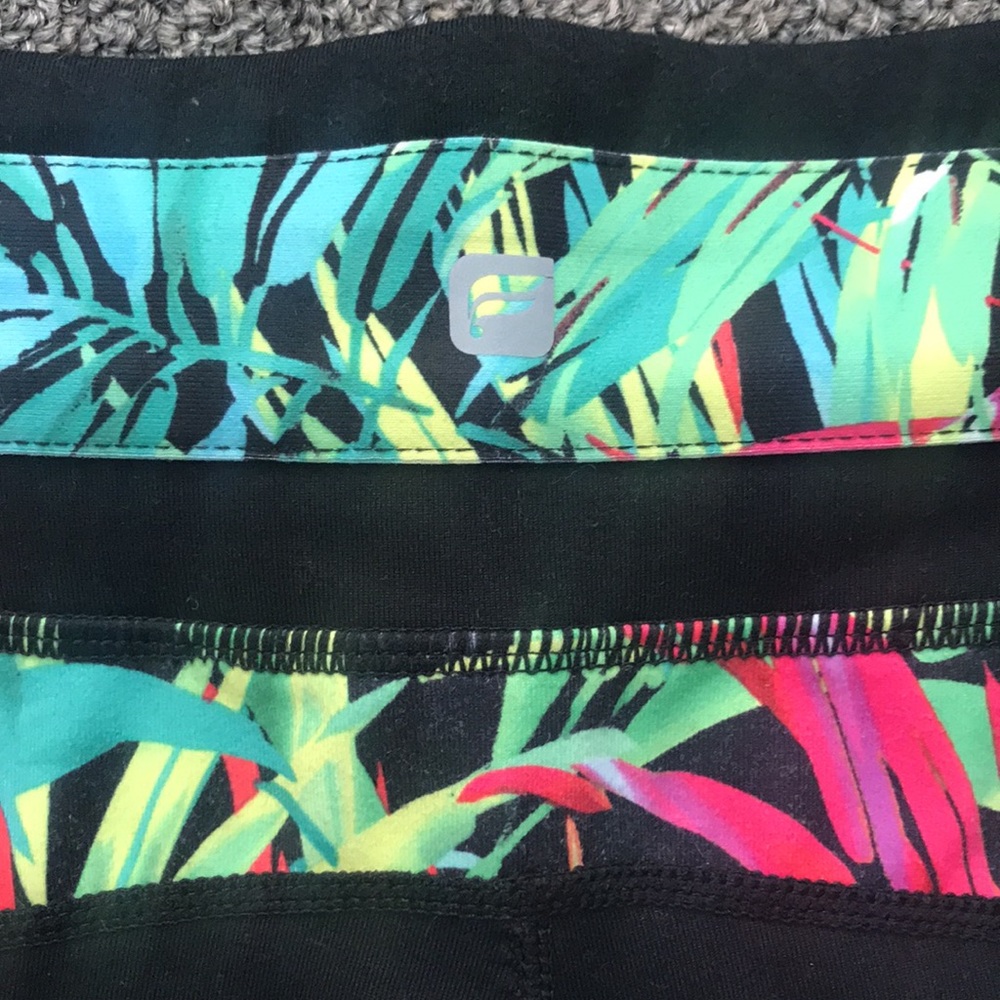 Workout capris - Picture 5 of 5